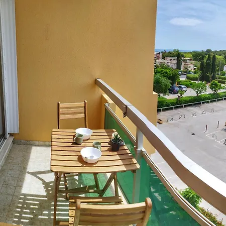 Charming Studio With Balcony Near The Sea *